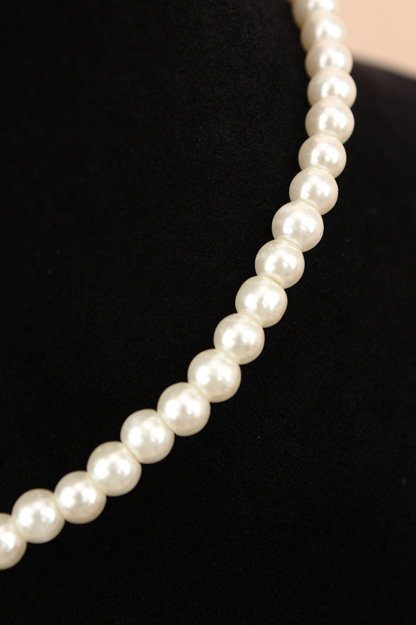 Simple And Single Layer White Pearl Mala Necklace Set With Small Studs (MA004)