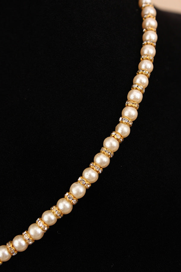 Small And Elegant Mala Necklace Set In Off White With Golden Colour Stones (MA005)