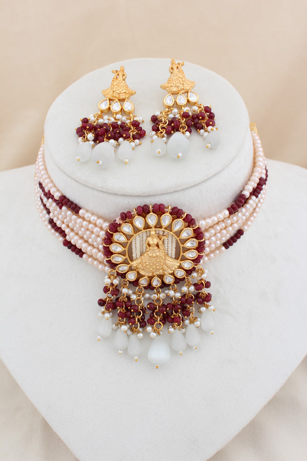 Temple Kundan Choker Necklace With Center Design And White Colour Pearls And Matching Earrings (CKS005W-Kundan)